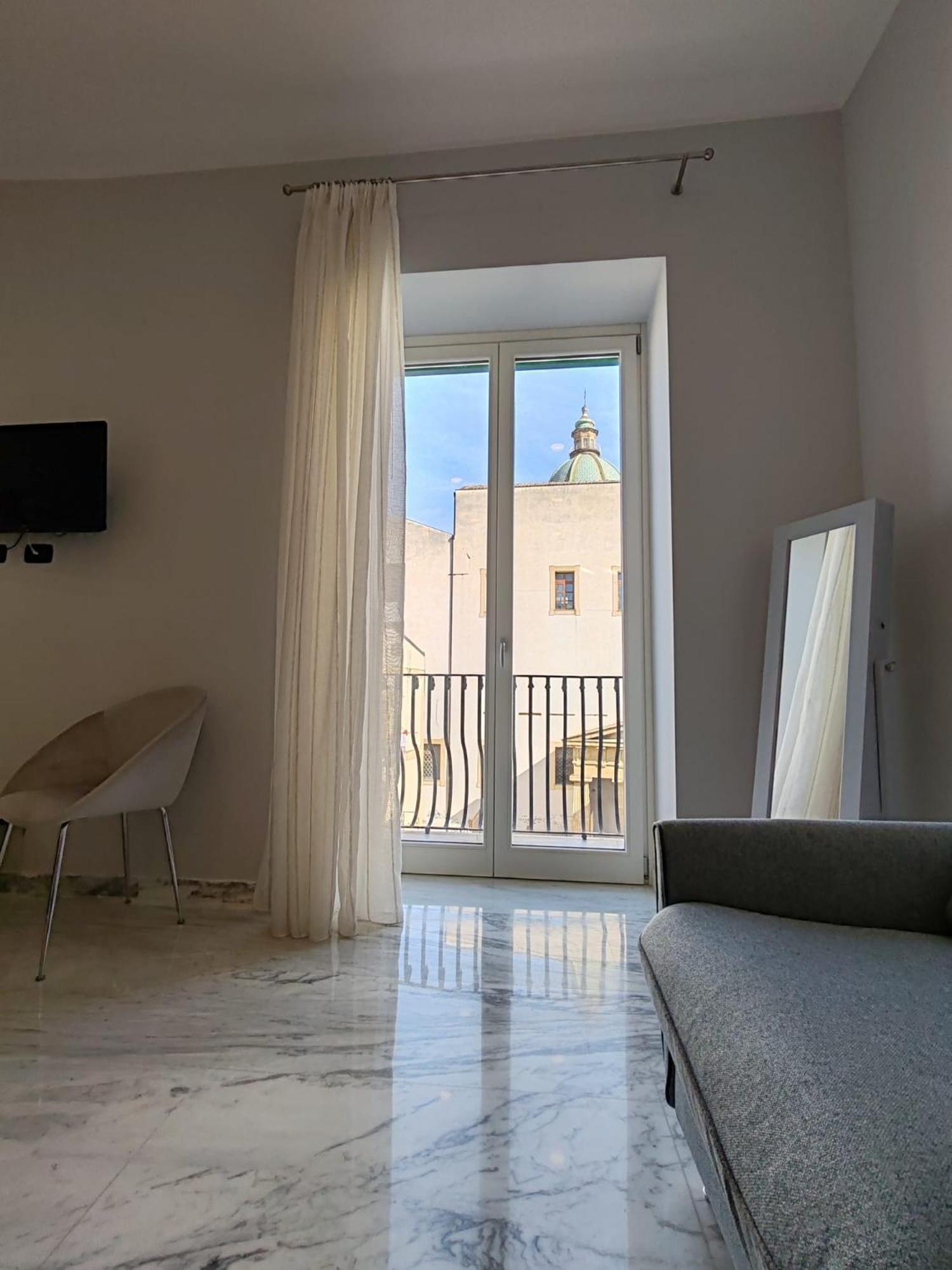 Lily Apartments Palermo Exterior photo